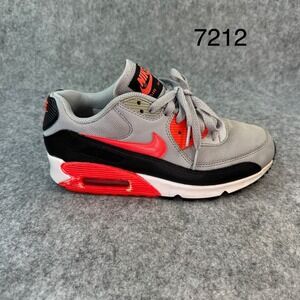 Nike Air Max 90 Essential Women 6.5 Wolf Grey Infrared 616730-014 Running Shoe